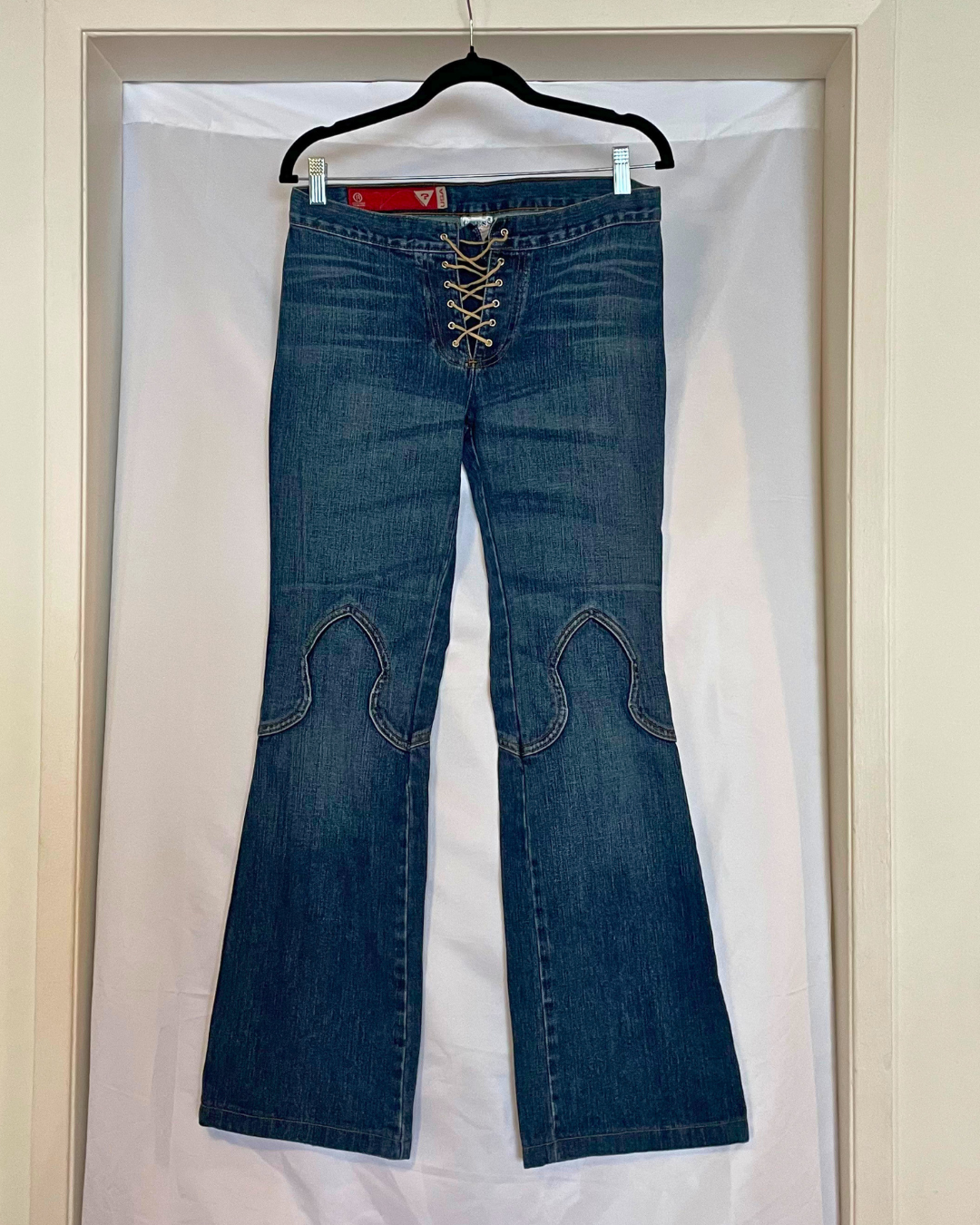 Vintage Guess Lace-Up Flare Jeans – Size 27