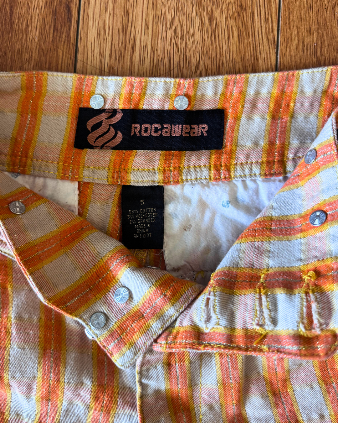 Vintage Rocawear Orange Denim Shorts – Size 5