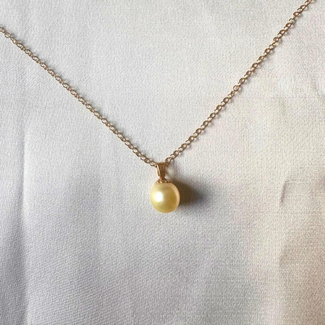 14k Gold & Natural Pearl Charm